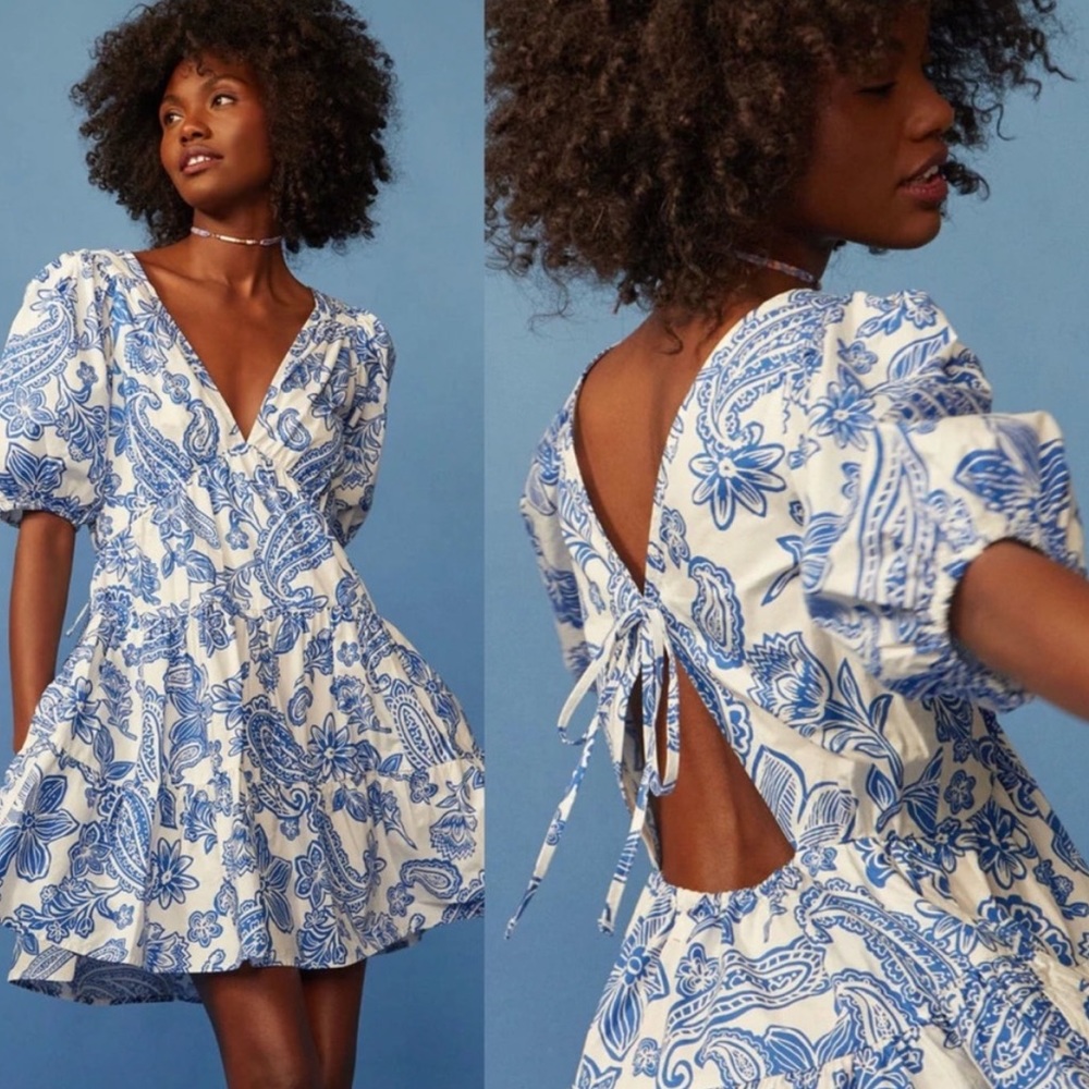 NWOT Xirena Santorini Nissa Puff Sleeve Dress—Blue and White—Size Medium.